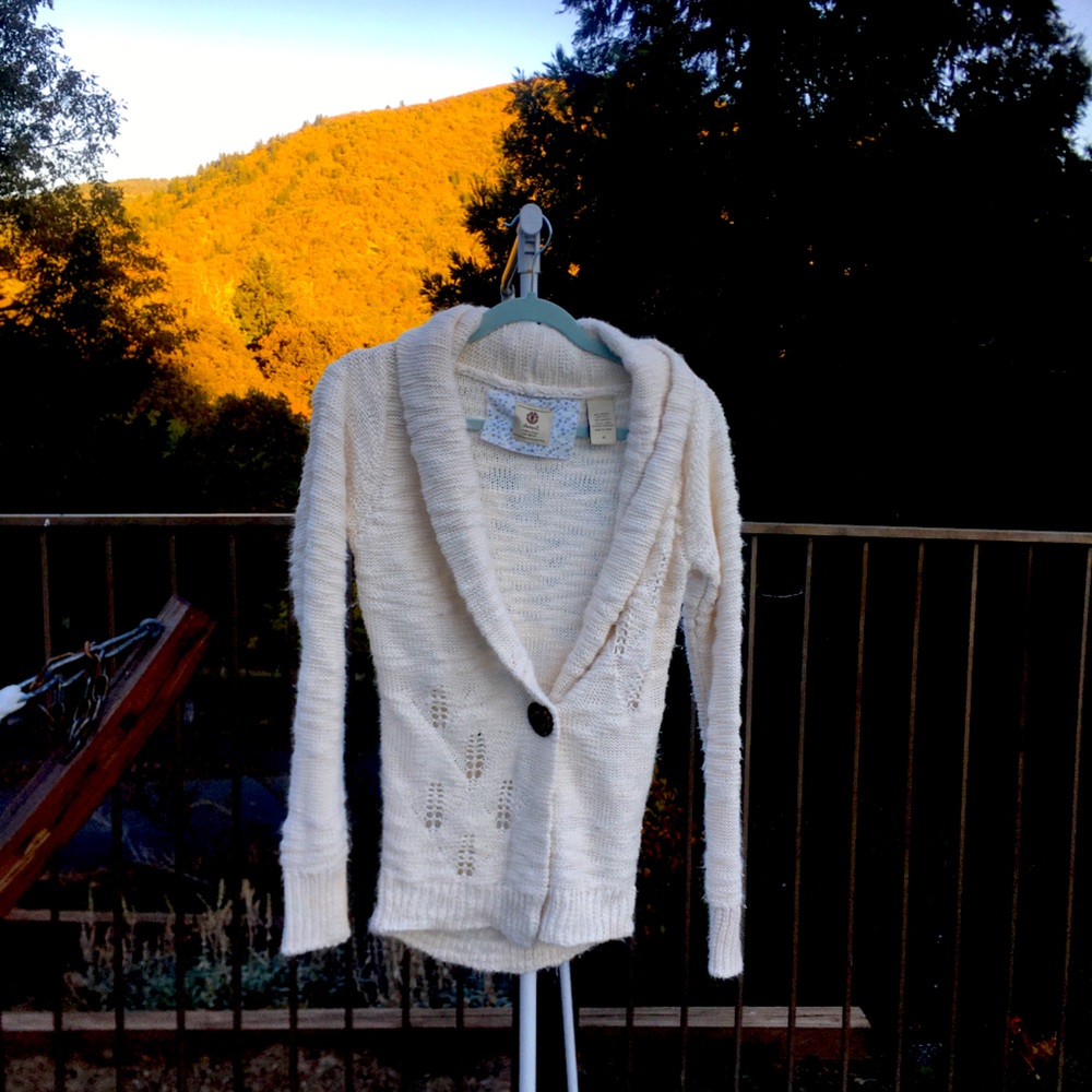 Beautiful barely worn element sweater size S